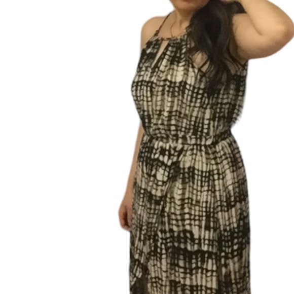 Le Chateau Maxi Dress - Picture 1 of 17